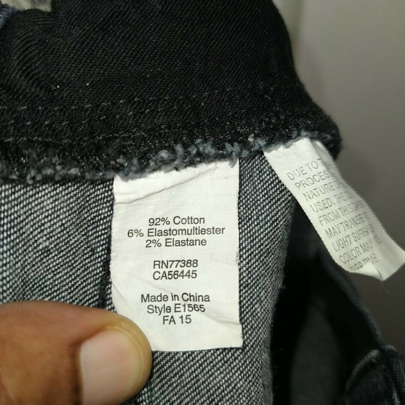 Madewell Dark Wash High Riser Distressed Jeans - Picture 10 of 10